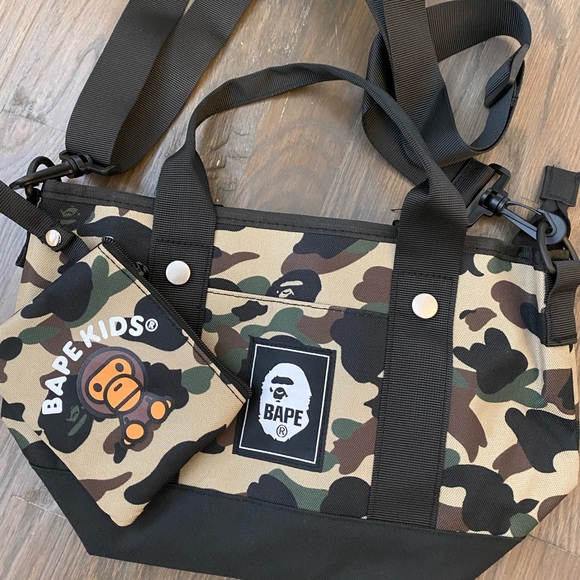 A Bathing Ape Bags Bape Camo mini tote and Bape card holder - Picture 8 of 8